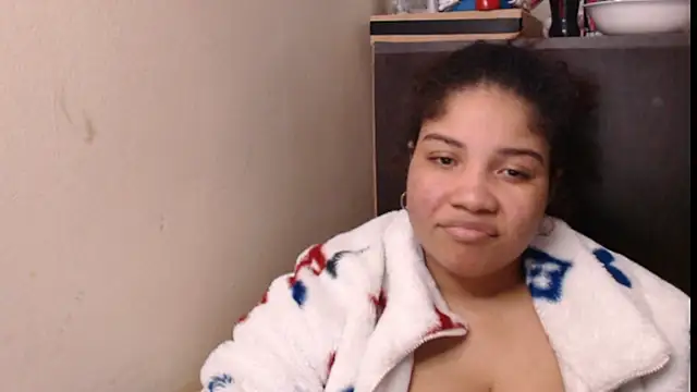 Snapshot of madelene chatting on November 15, 2025, 11:09 pm madelene online show from November 15, 2025, 11:09 pm