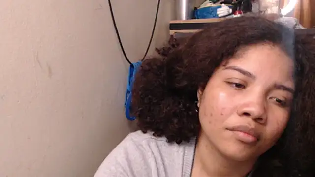 Snapshot of madelene chatting on November 25, 2025, 2:45 am madelene online show from November 25, 2025, 2:45 am