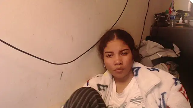 madelene online show from March 21, 2026, 2:35 am