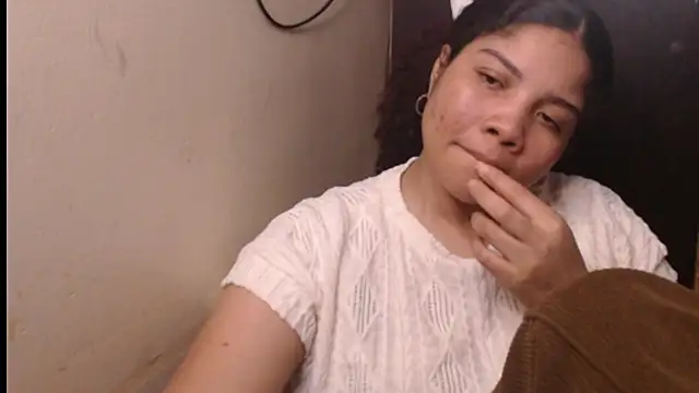 Snapshot of madelene chatting on November 27, 2025, 12:55 am madelene online show from November 27, 2025, 12:55 am