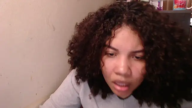 Snapshot of madelene chatting on October 29, 2025, 3:05 am madelene online show from October 29, 2025, 3:05 am