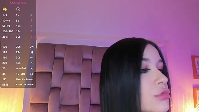 Snapshot of Dannika07 chatting on November 22, 2025, 3:27 am Dannika07 online show from November 22, 2025, 3:27 am