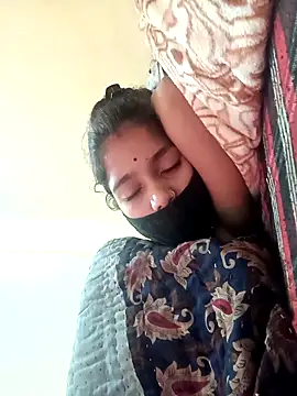 Snapshot of Basanti_143 chatting on November 6, 2025, 3:43 am Basanti 143 online show from November 6, 2025, 3:43 am