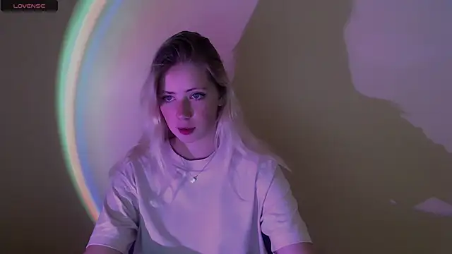 Snapshot of AliceHotty_ chatting on September 24, 2025, 12:55 pm AliceHotty online show from September 24, 2025, 12:55 pm