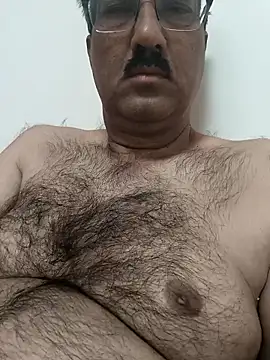 Snapshot of moonflower25 chatting on September 29, 2025, 12:17 am moonflower25 online show from September 29, 2025, 12:17 am