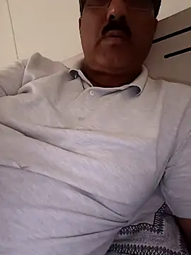 Snapshot of moonflower25 chatting on October 22, 2025, 9:20 am moonflower25 online show from October 22, 2025, 9:20 am