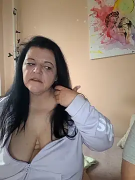 Snapshot of BlacReign chatting on November 23, 2025, 12:37 pm BlacReign online show from November 23, 2025, 12:37 pm