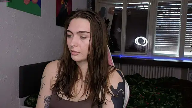 Snapshot of dorfmatratze__ chatting on December 19, 2025, 9:22 am dorfmatratze online show from December 19, 2025, 9:22 am