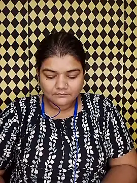 Snapshot of Meenu_tiwari chatting on September 30, 2025, 8:04 pm Meenu tiwari online show from September 30, 2025, 8:04 pm