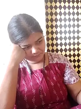 Snapshot of Meenu_tiwari chatting on September 11, 2025, 9:20 am Meenu tiwari online show from September 11, 2025, 9:20 am