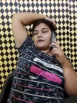 Snapshot of Meenu_tiwari chatting on September 20, 2025, 4:56 pm Meenu tiwari online show from September 20, 2025, 4:56 pm