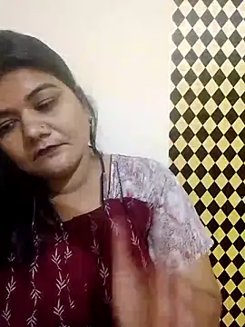 Snapshot of Meenu_tiwari chatting on September 10, 2025, 3:22 pm Meenu tiwari online show from September 10, 2025, 3:22 pm