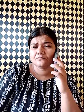 Snapshot of Meenu_tiwari chatting on September 30, 2025, 7:58 am Meenu tiwari online show from September 30, 2025, 7:58 am