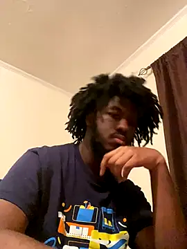 Snapshot of ThickDic28 chatting on October 8, 2025, 12:56 am ThickDic28 online show from October 8, 2025, 12:56 am