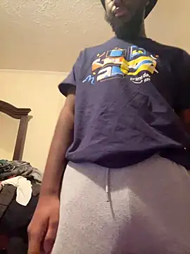 Snapshot of ThickDic28 chatting on October 5, 2025, 7:48 pm ThickDic28 online show from October 5, 2025, 7:48 pm