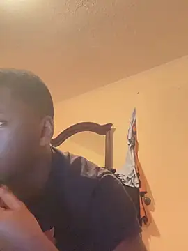 Snapshot of ThickDic28 chatting on February 22, 2026, 11:45 am ThickDic28 online show from February 22, 2026, 11:45 am