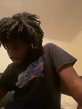 Snapshot of ThickDic28 chatting on October 1, 2025, 5:23 am ThickDic28 online show from October 1, 2025, 5:23 am