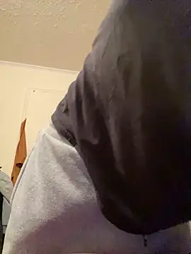 Snapshot of ThickDic28 chatting on October 8, 2025, 10:43 pm ThickDic28 online show from October 8, 2025, 10:43 pm