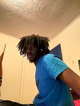 Snapshot of ThickDic28 chatting on December 18, 2025, 6:40 am ThickDic28 online show from December 18, 2025, 6:40 am