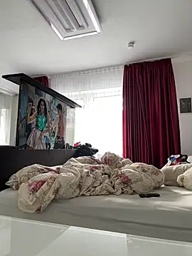 Emilia Mausi online show from March 26, 2026, 12:14 pm