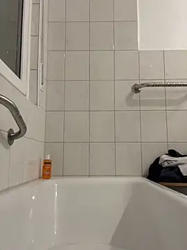 Emilia Mausi online show from September 22, 2025, 6:14 pm