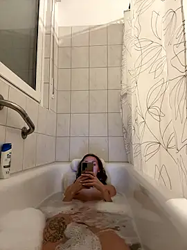 Emilia Mausi online show from January 16, 2026, 8:13 pm