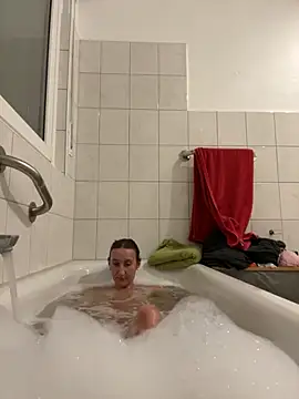 Emilia Mausi online show from September 25, 2025, 7:31 pm