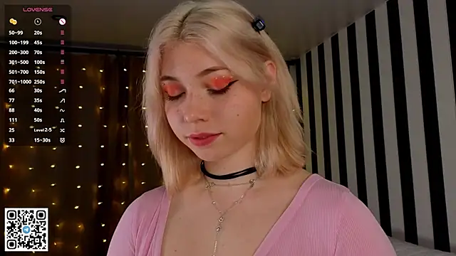 Snapshot of SibleyDurborow chatting on December 1, 2025, 4:13 am SibleyDurborow online show from December 1, 2025, 4:13 am