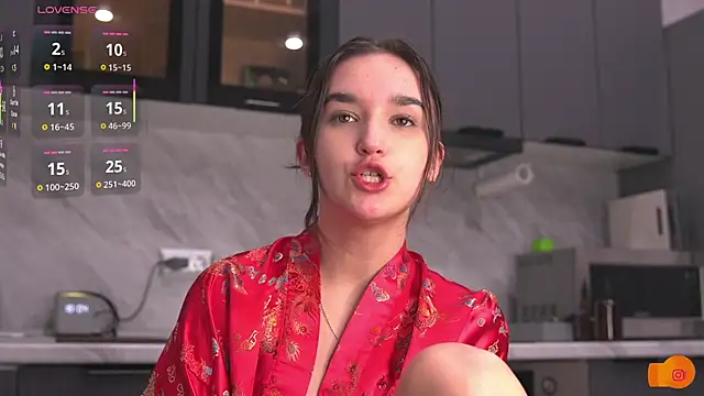 Snapshot of Mirarune chatting on November 14, 2025, 3:05 pm Mirarune online show from November 14, 2025, 3:05 pm