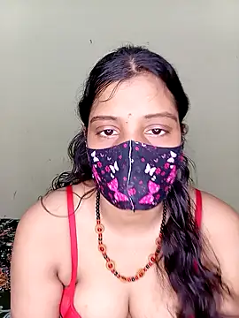 Snapshot of Rose-luckey chatting on October 2, 2025, 2:20 pm Rose-luckey online show from October 2, 2025, 2:20 pm