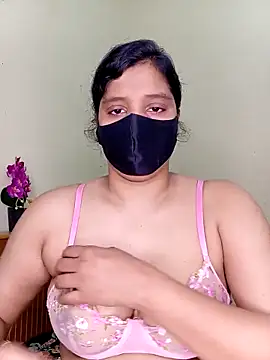 Rose-luckey online show from April 3, 2026, 4:41 am