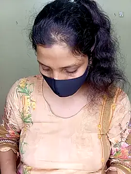 Snapshot of Rose-luckey chatting on November 13, 2025, 7:40 pm Rose-luckey online show from November 13, 2025, 7:40 pm