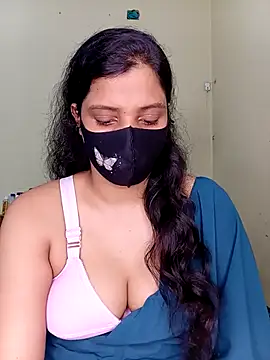 Snapshot of Rose-luckey chatting on November 26, 2025, 11:10 am Rose-luckey online show from November 26, 2025, 11:10 am