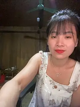 Snapshot of One-nice chatting on September 25, 2025, 12:44 pm One-nice online show from September 25, 2025, 12:44 pm