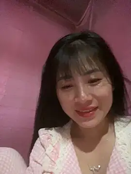 Snapshot of One-nice chatting on October 5, 2025, 2:19 pm One-nice online show from October 5, 2025, 2:19 pm