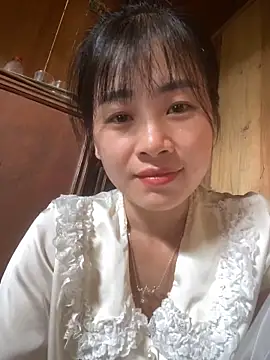 Snapshot of One-nice chatting on October 4, 2025, 2:35 am One-nice online show from October 4, 2025, 2:35 am