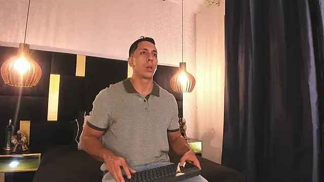 Lucio  Fox online show from February 10, 2026, 11:31 am