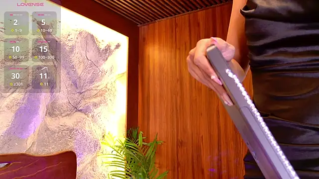 Snapshot of lissafeniix_ chatting on November 12, 2025, 10:08 am lissafeniix online show from November 12, 2025, 10:08 am