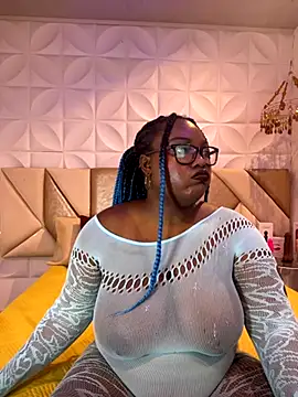 Snapshot of may_storm chatting on November 25, 2025, 3:18 am may storm online show from November 25, 2025, 3:18 am