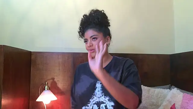 Snapshot of Carly_Monroe_ chatting on September 29, 2025, 10:48 pm Carly Monroe online show from September 29, 2025, 10:48 pm