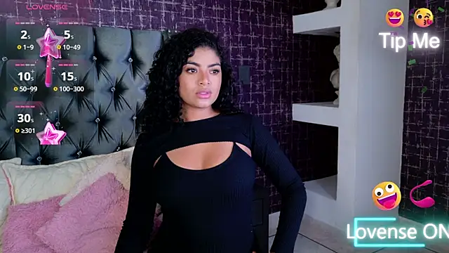 Snapshot of Carly_Monroe_ chatting on September 18, 2025, 10:46 pm Carly Monroe online show from September 18, 2025, 10:46 pm