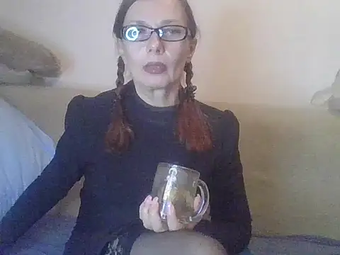 Snapshot of Sweetmurrr chatting on October 19, 2025, 3:20 am Sweetmurrr online show from October 19, 2025, 3:20 am