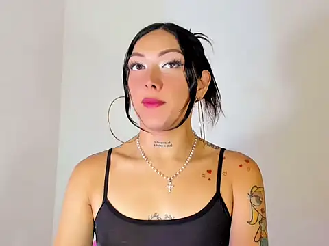 Snapshot of Megan_Gil_ chatting on September 29, 2025, 12:11 pm Megan Gil online show from September 29, 2025, 12:11 pm