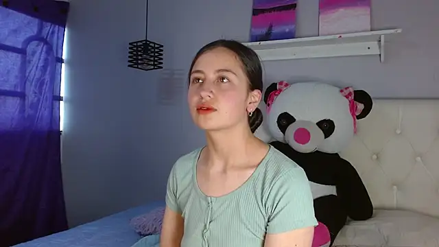 Snapshot of Zaaida_ chatting on October 22, 2025, 1:43 pm Zaaida online show from October 22, 2025, 1:43 pm