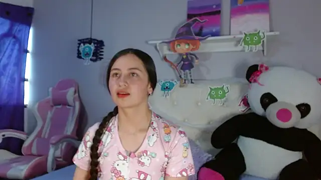 Snapshot of Zaaida_ chatting on October 24, 2025, 1:43 pm Zaaida online show from October 24, 2025, 1:43 pm