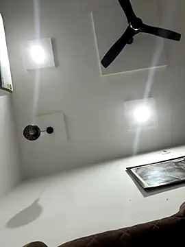 Snapshot of hottestboy03 chatting on November 29, 2025, 6:02 am hottestboy03 online show from November 29, 2025, 6:02 am