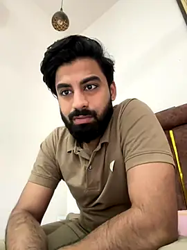 Snapshot of hottestboy03 chatting on November 18, 2025, 5:00 am hottestboy03 online show from November 18, 2025, 5:00 am