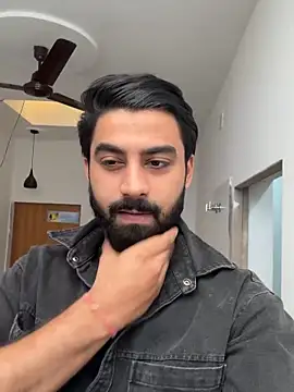 Snapshot of hottestboy03 chatting on November 10, 2025, 5:45 am hottestboy03 online show from November 10, 2025, 5:45 am