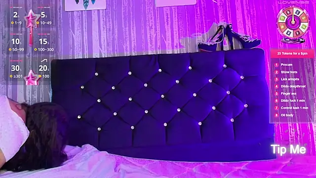 Hailey johnsonn online show from September 27, 2025, 1:39 pm