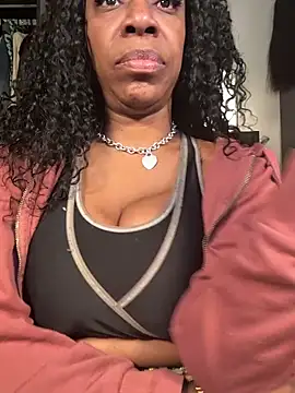 Snapshot of Kennady_Buxum_Goddess chatting on December 4, 2025, 9:14 pm Kennady Buxum Goddess online show from December 4, 2025, 9:14 pm